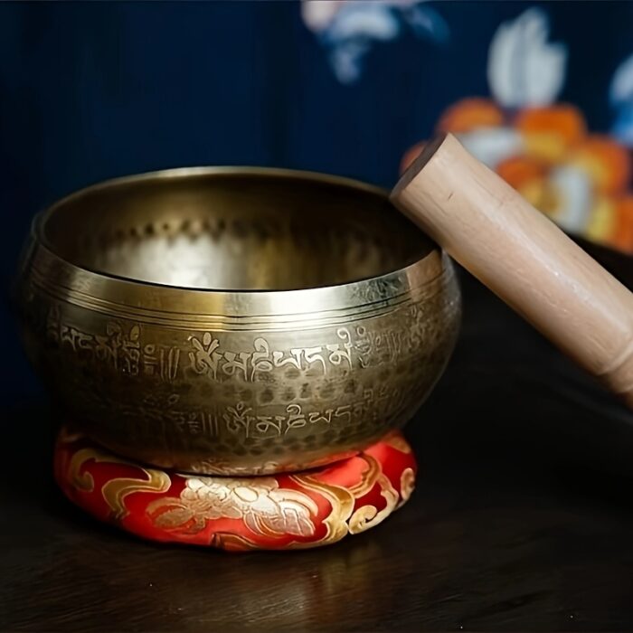 Retro Classic Brass Singing Bowl with Six Character Mantra Scripture - Yoga Meditation Feng Shui Ornament, Six Character Mantra Scripture, Praising Bowl, Perfect for Room Decor - 图片 4