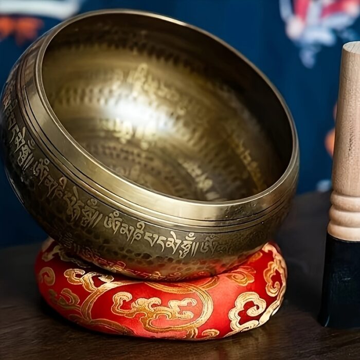 Retro Classic Brass Singing Bowl with Six Character Mantra Scripture - Yoga Meditation Feng Shui Ornament, Six Character Mantra Scripture, Praising Bowl, Perfect for Room Decor - 图片 3